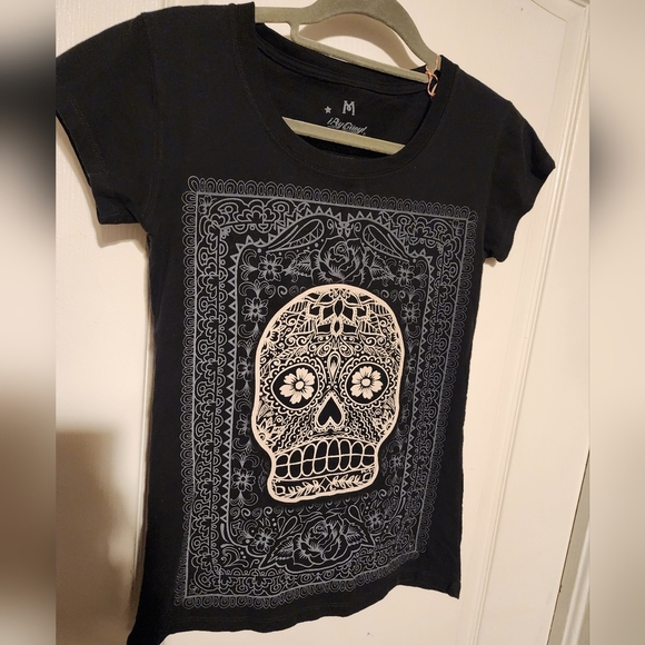 Ay Guey! Black And White Papel Picado Sugar Skull Tshirt Size M - Picture 3 of 5